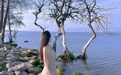 欠4600万卖烤肠还债的大叔回家了